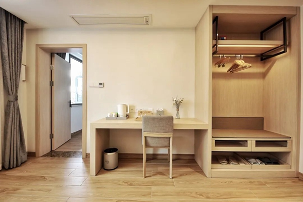 酒店家具,五星級(jí)酒店家具,酒店家具定制廠家,酒店家具定制,酒店套房家具,酒店固裝家具