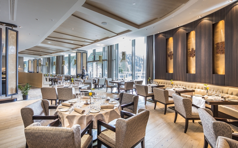 酒店固裝家具,酒店家具,五星級酒店家具,酒店家具定制廠家,酒店家具定制,酒店套房家具