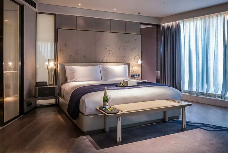 酒店家具,酒店套房家具,五星級酒店家具,酒店家具定制廠家,酒店家具定制,酒店固裝家具,酒店家具廠家