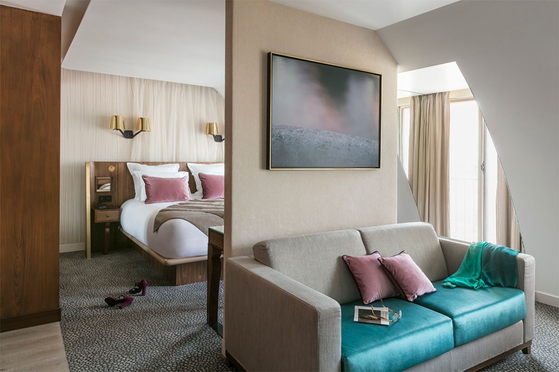 酒店固裝家具,酒店家具,五星級酒店家具,酒店家具定制廠家,酒店家具定制,酒店套房家具,酒店家具廠家