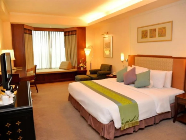 酒店家具,酒店套房家具,五星級酒店家具,酒店家具定制廠家,酒店家具定制,酒店固裝家具,酒店家具廠家