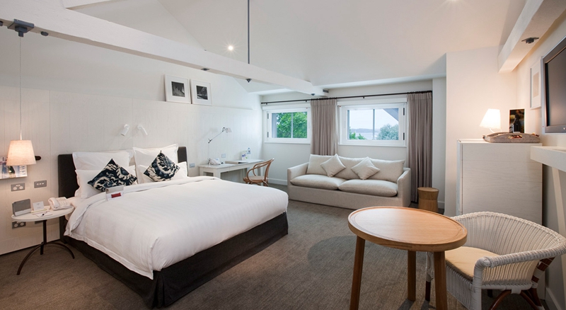 酒店固裝家具,五星級酒店家具,酒店家具定制廠家,酒店家具定制,酒店家具,酒店套房家具,酒店家具廠家