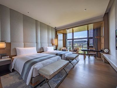 如何預防實木酒店家具開裂變形?